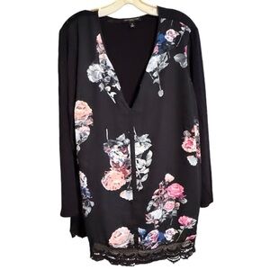 Signature Studio Woman Black Top